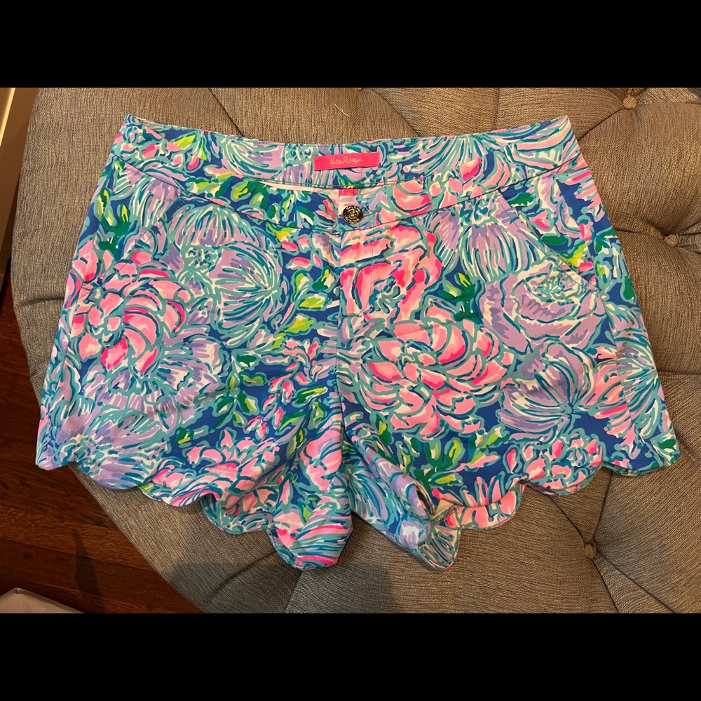 Lilly Pulitzer buttercup stretch shorts
